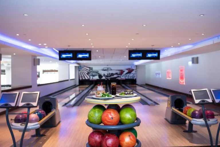 The Westin Resort Costa Navarino bowling