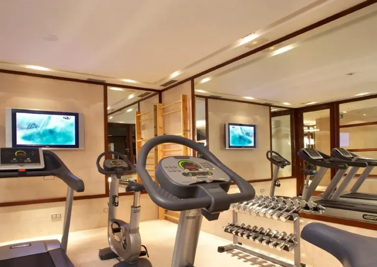 Hotel-1898-gym