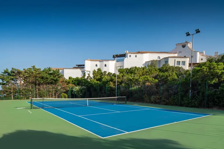 Hotel-Romazzino-a-Luxury-Collection-Hotel-Costa-Smeralda-tennis-court-copy