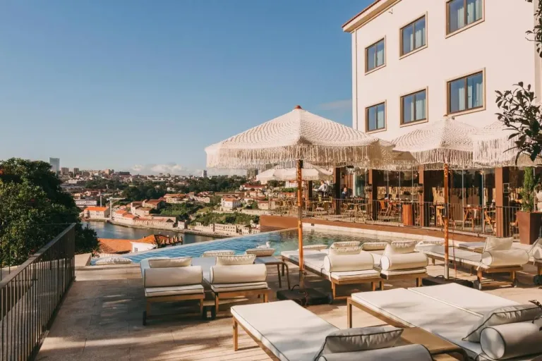 Torel aventgarde Porto pool