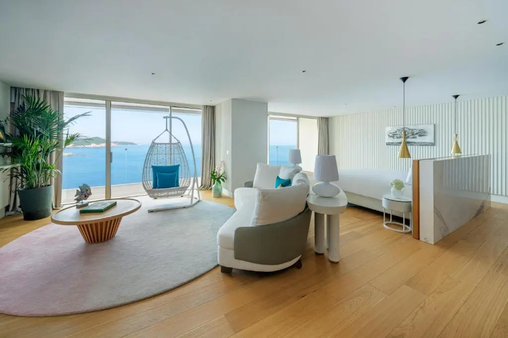 Hotel Rixos Dubrovnik Lapad suite interior