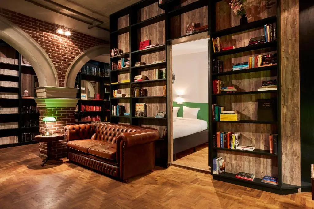 Bookshelf room at Hotel Not Hotel Amsterdam