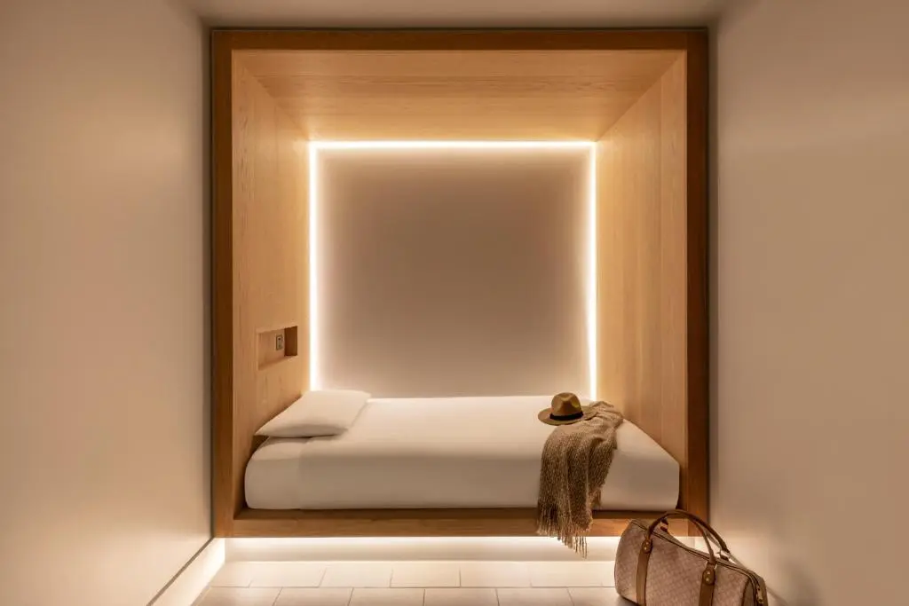 Cocoon double Zedwell Piccadilly Circus