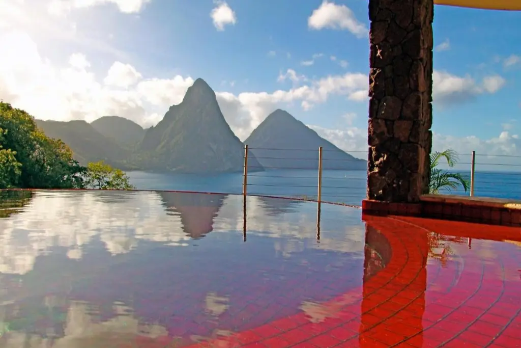 sun sanctuary infinity pool jade mountain soufriere st lucia