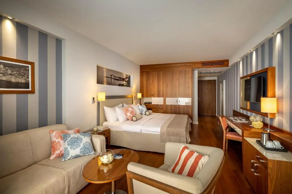 President Hotel, Valamar Collection Dubrovnik bedroom