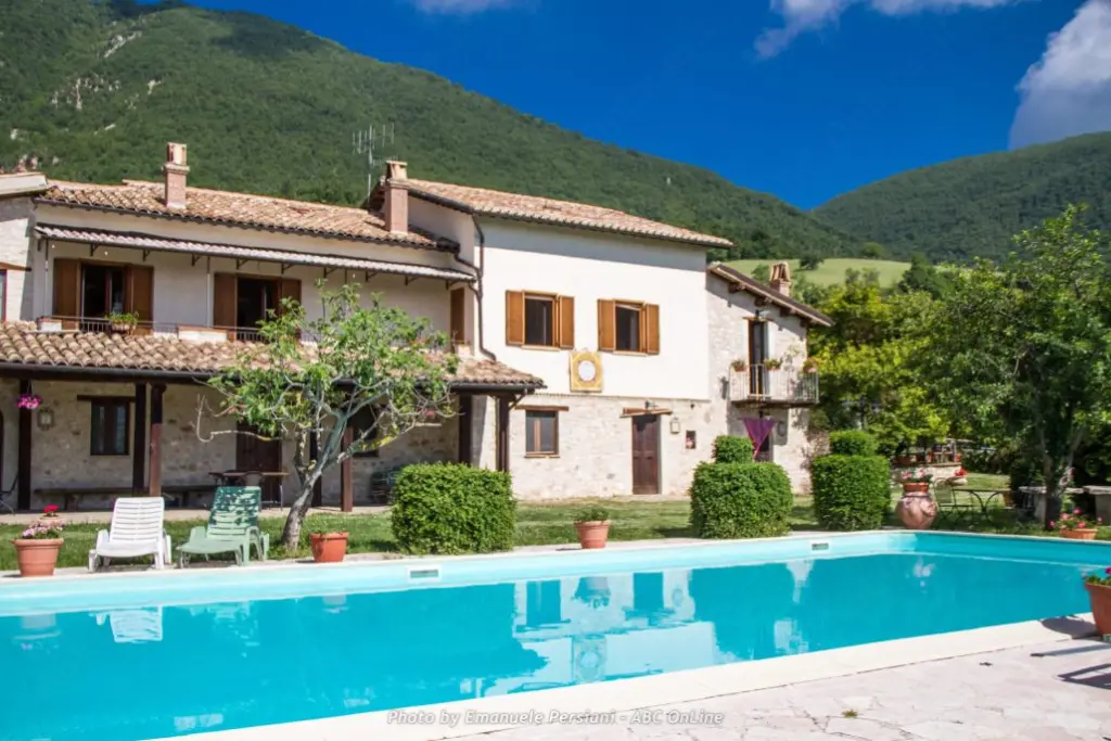 agriturismo santa serena umbria