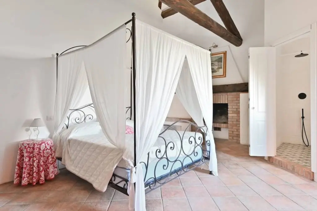Agriturismo Ma Che Bel Castello bedroom