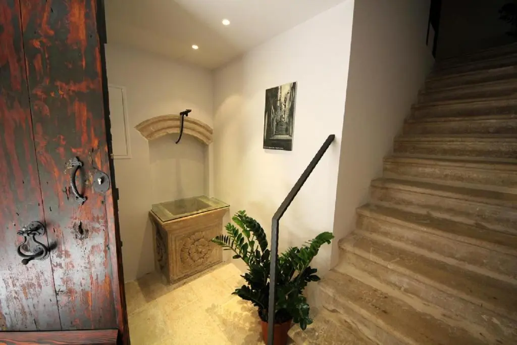 Nije Preša Dubrovnik apartments stairs