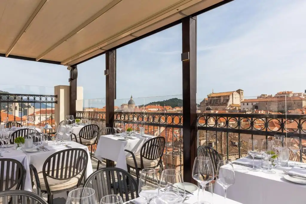 Boutique Hotel Stari Grad rooftop above 5