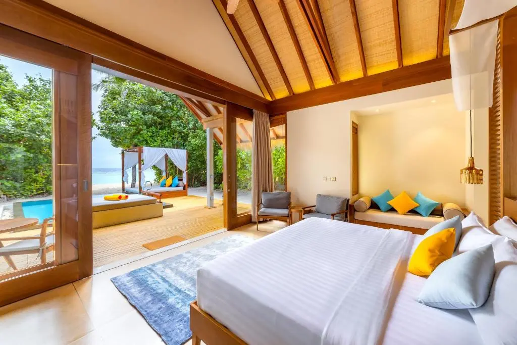 Furaveri Island Resort, Raa Atoll Maldives villa interior
