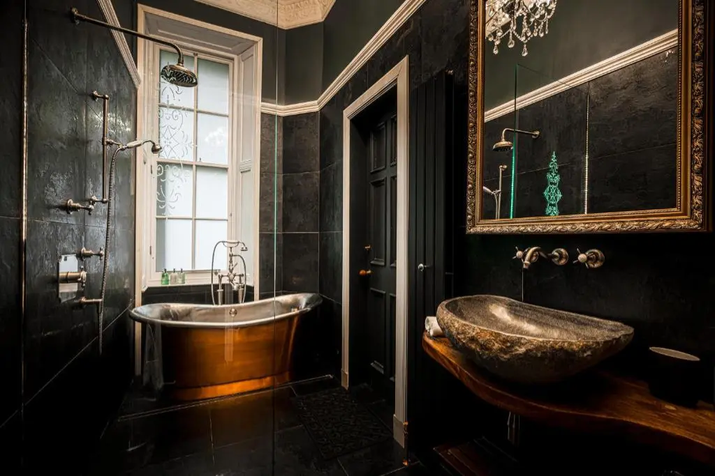 Copper bathtub in the Superior King Room at The Alamo Guesthouse Kelvingrove Glasgow