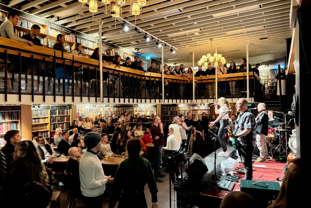 Live music at Hús Máls og Menningar Reykjavik Iceland