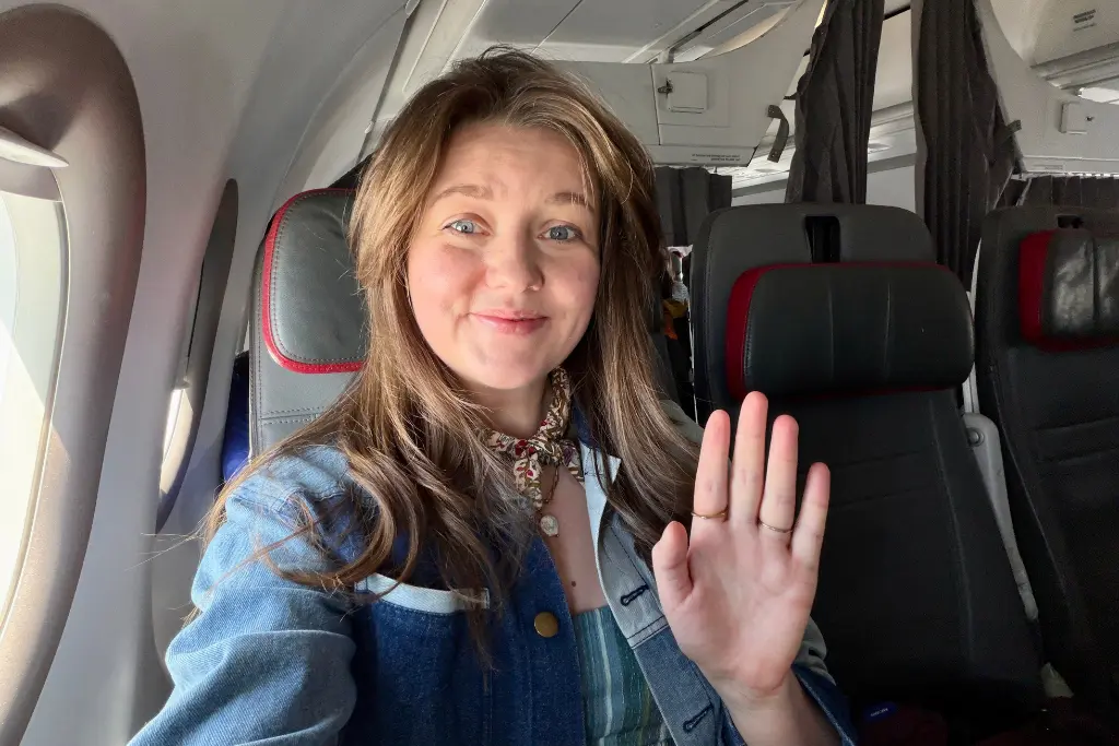 Chelsea on the plane to Porto on the first official day of EES