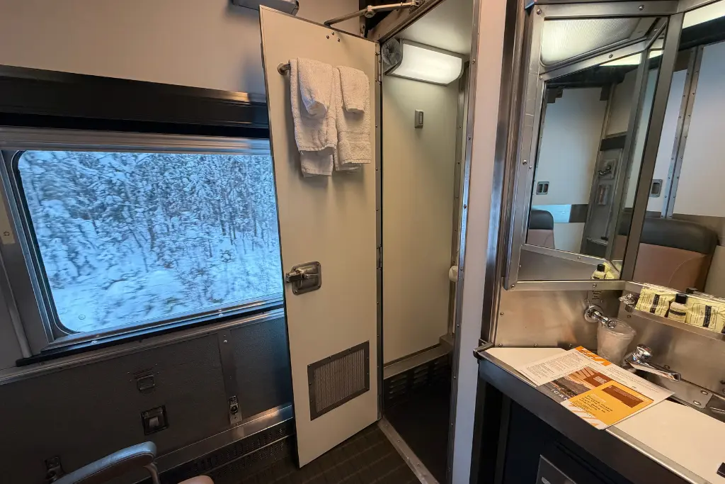 Cabin on the Canadian - sleeper plus