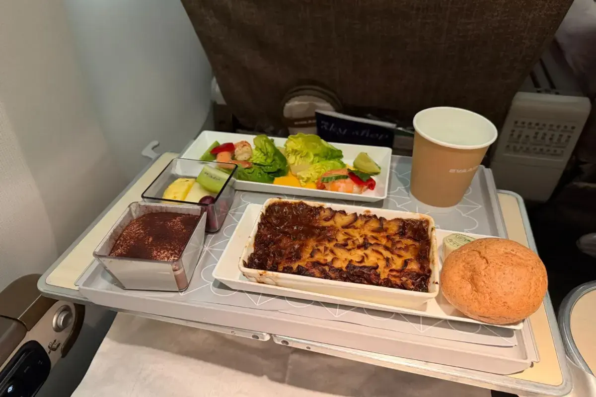 premium econnomy meal eva