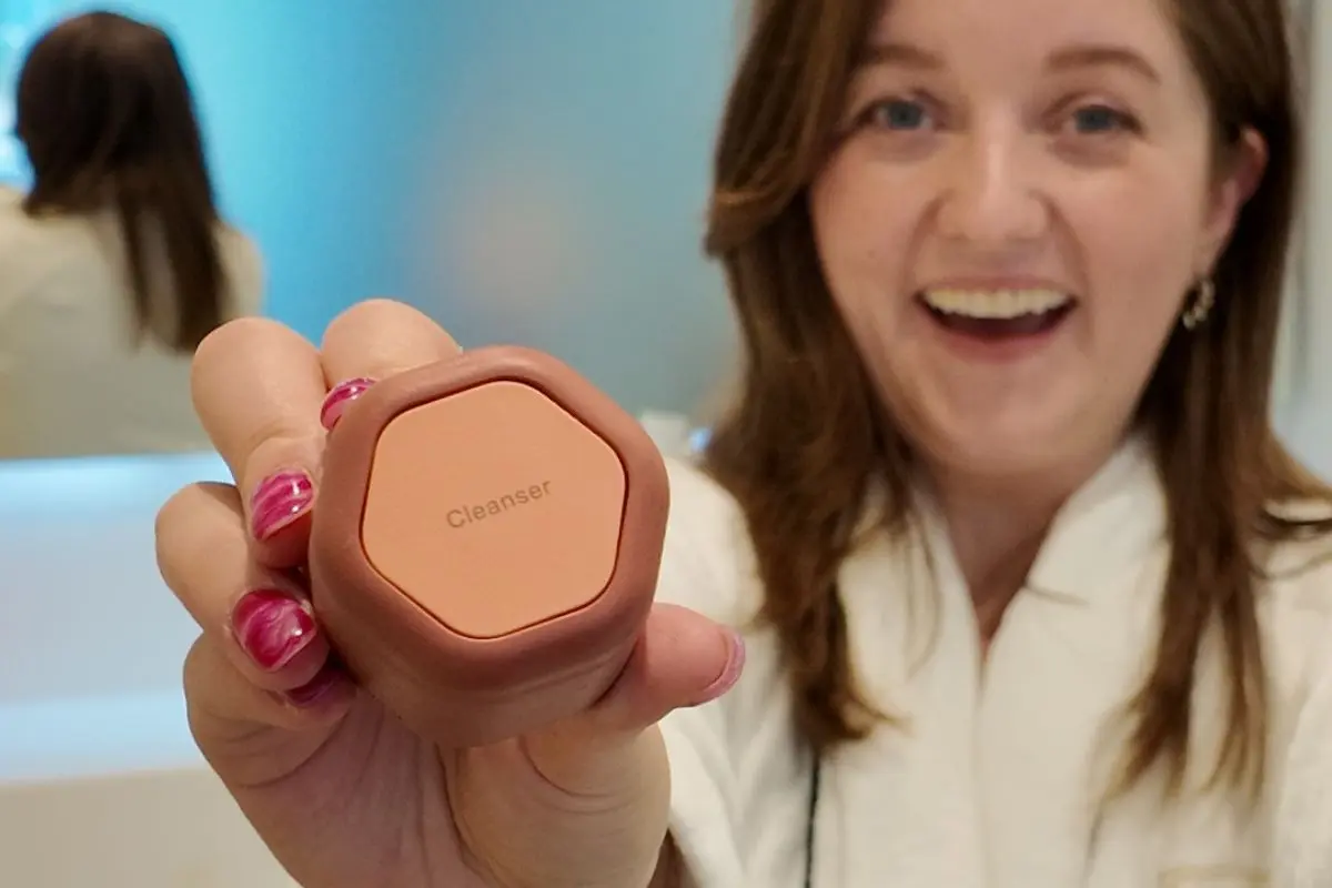 Cadence travel capsules